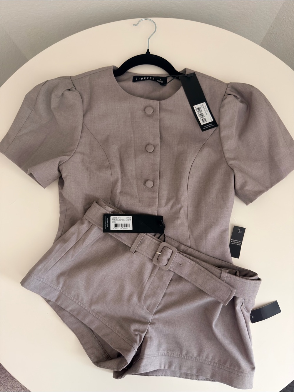 Lioness Light Gray Puff Sleeve Button Front Top - Picture 5 of 8